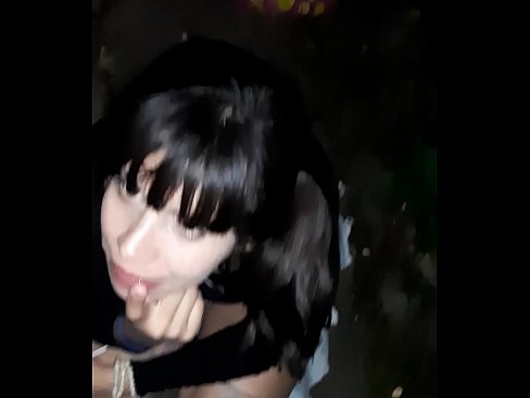 ❤️ रस्त्यावर कँडीच्या बदल्यात लिंग सुजले ️❌  लिंग